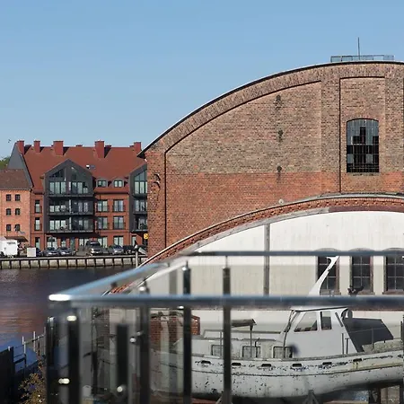 Przy Porcie - Z Aneksami Kuchennymi 乌斯特卡