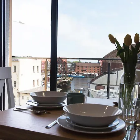 Przy Porcie - Z Aneksami Kuchennymi Apartmanhotel Ustka