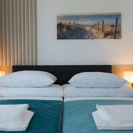 Aparthotel Przy Porcie - Z Aneksami Kuchennymi Ustka
