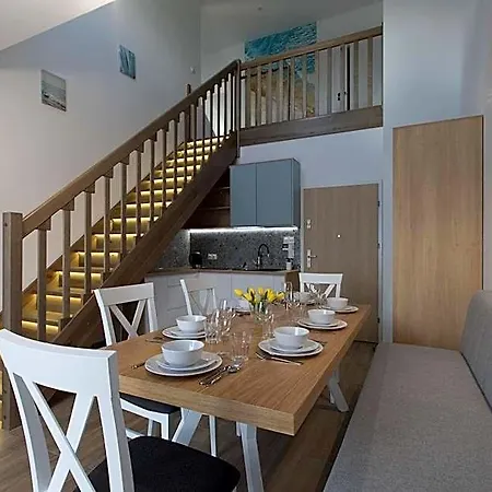 Apartahotel Przy Porcie - Z Aneksami Kuchennymi 3*