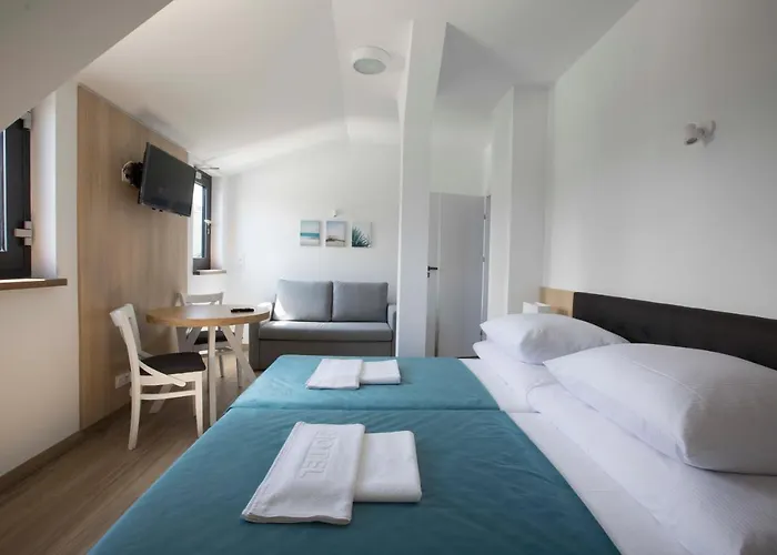 Przy Porcie - Z Aneksami Kuchennymi 乌斯特卡