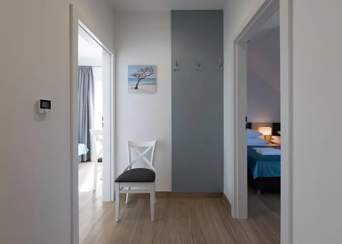 Przy Porcie - Z Aneksami Kuchennymi 乌斯特卡