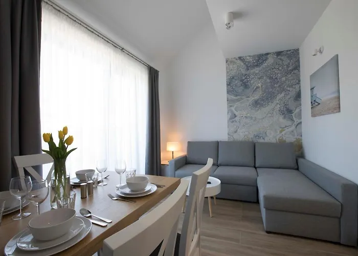 Przy Porcie - Z Aneksami Kuchennymi 公寓式酒店 乌斯特卡