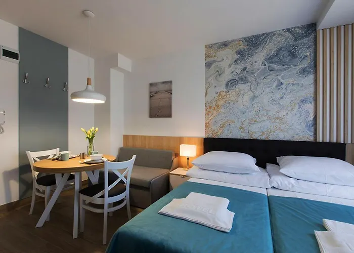 Przy Porcie - Z Aneksami Kuchennymi 公寓式酒店 乌斯特卡