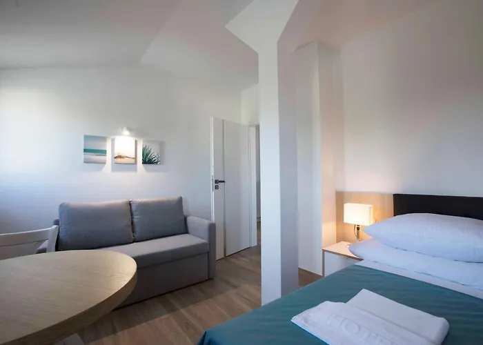 Przy Porcie - Z Aneksami Kuchennymi