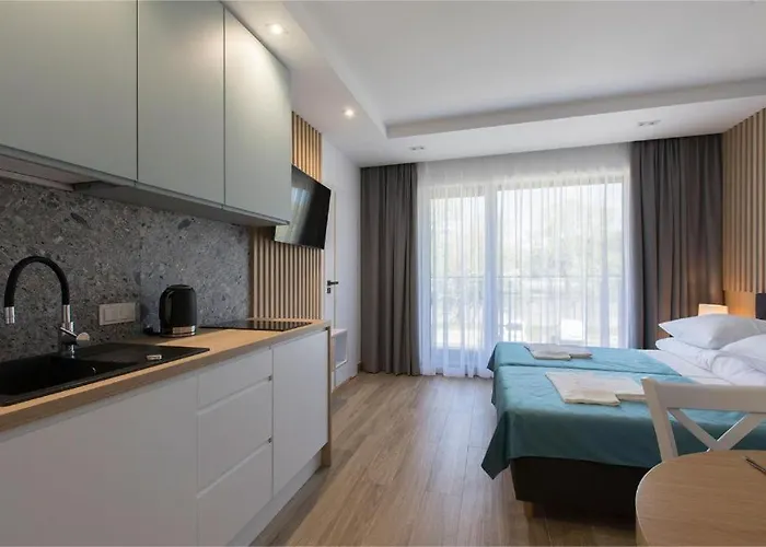 Przy Porcie - Z Aneksami Kuchennymi 公寓式酒店 乌斯特卡